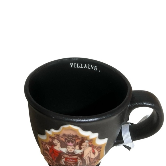 Disney Villans Rae Dunn 3 Dimensional Textured Black Ceramic Mug NWT - Picture 3 of 5